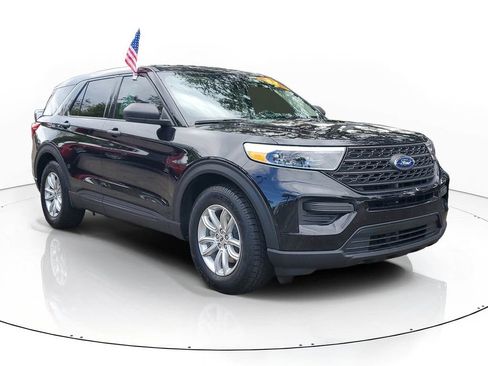 Used 2021 Ford Explorer 2WD image 3