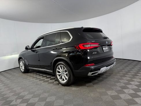 Used 2022 BMW X5 xDrive40i w/ Parking Assistance Package AWD/4WD image 9