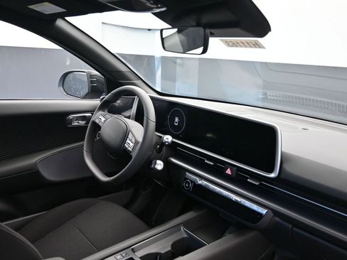 New 2025 Hyundai Ioniq 6 SE image 12