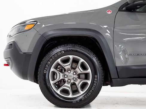 Used 2022 Jeep Cherokee Trailhawk AWD/4WD image 26