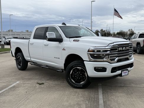 Used 2025 RAM 2500 Laramie image 2