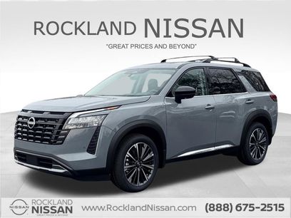 New 2026 Nissan Pathfinder Platinum w/ Cargo Package