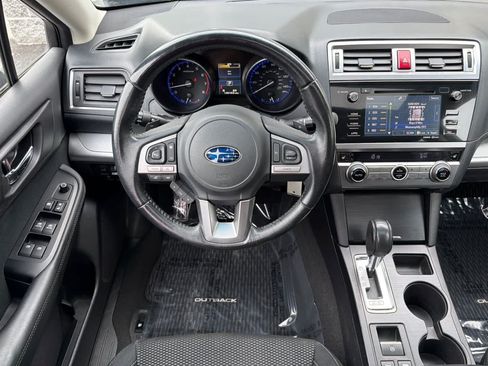 Used 2017 Subaru Outback 2.5i Premium AWD/4WD image 16