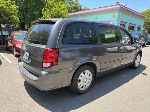 Used 2017 Dodge Grand Caravan SE w/ Power Window Group FWD image 6
