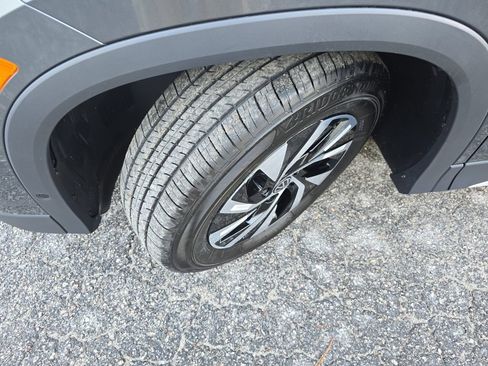 New 2026 Volkswagen Tiguan S image 28