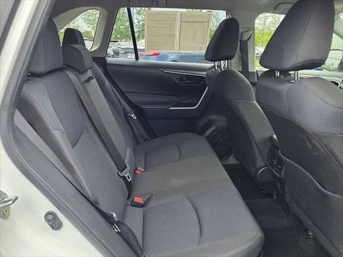 Used 2025 Toyota RAV4 LE AWD/4WD image 12