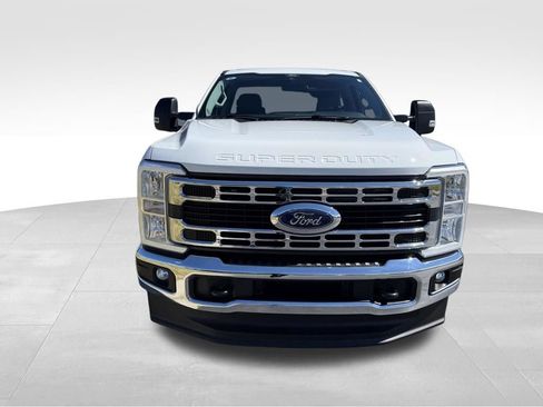 Used 2025 Ford F350 XLT w/ FX4 Off-Road Package AWD/4WD image 6