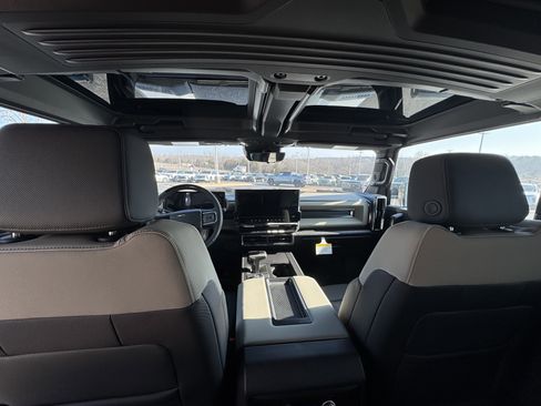 New 2026 GMC Hummer EV SUV image 8