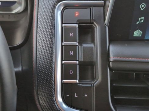 Used 2024 Chevrolet Suburban RST w/ Luxury Package image 15