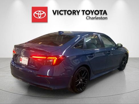 Used 2025 Honda Civic Sport image 7