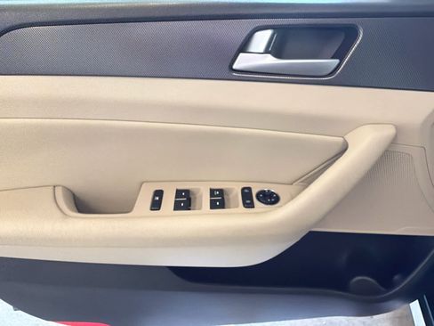 Used 2017 Hyundai Sonata Sport FWD image 16