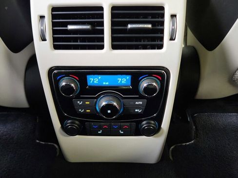 Used 2020 Jaguar F-PACE SVR image 20