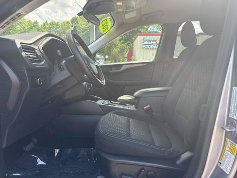 Used 2023 Ford Escape Active AWD/4WD image 9