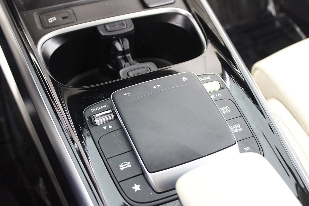 Used 2023 Mercedes-Benz GLB 250 image 19
