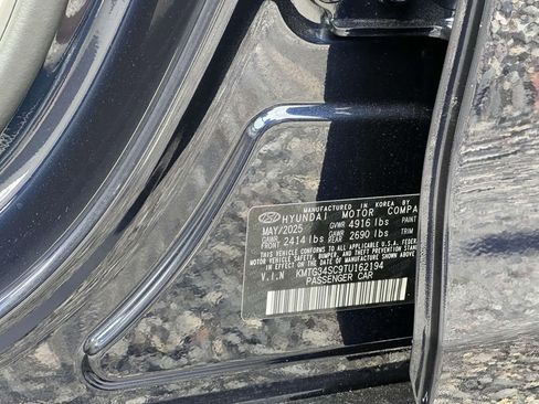 New 2026 Genesis G70 2.5T Prestige image 13