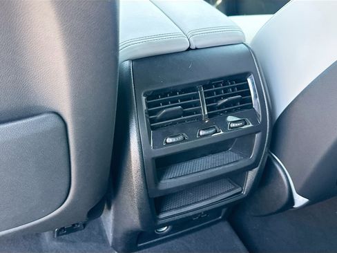 Used 2024 BMW X5 sDrive40i w/ Parking Assistance Package image 25