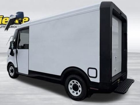 Used 2025 Chevrolet Brightdrop 400 w/ Battery Pack, Max Range image 2