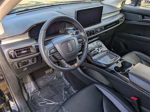 Certified 2023 Lincoln Nautilus Standard w/ Premium Package image 11