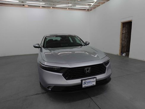 Used 2024 Honda Accord EX image 3
