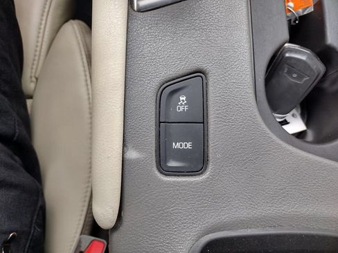 Used 2017 Cadillac XT5 Premium Luxury FWD image 28