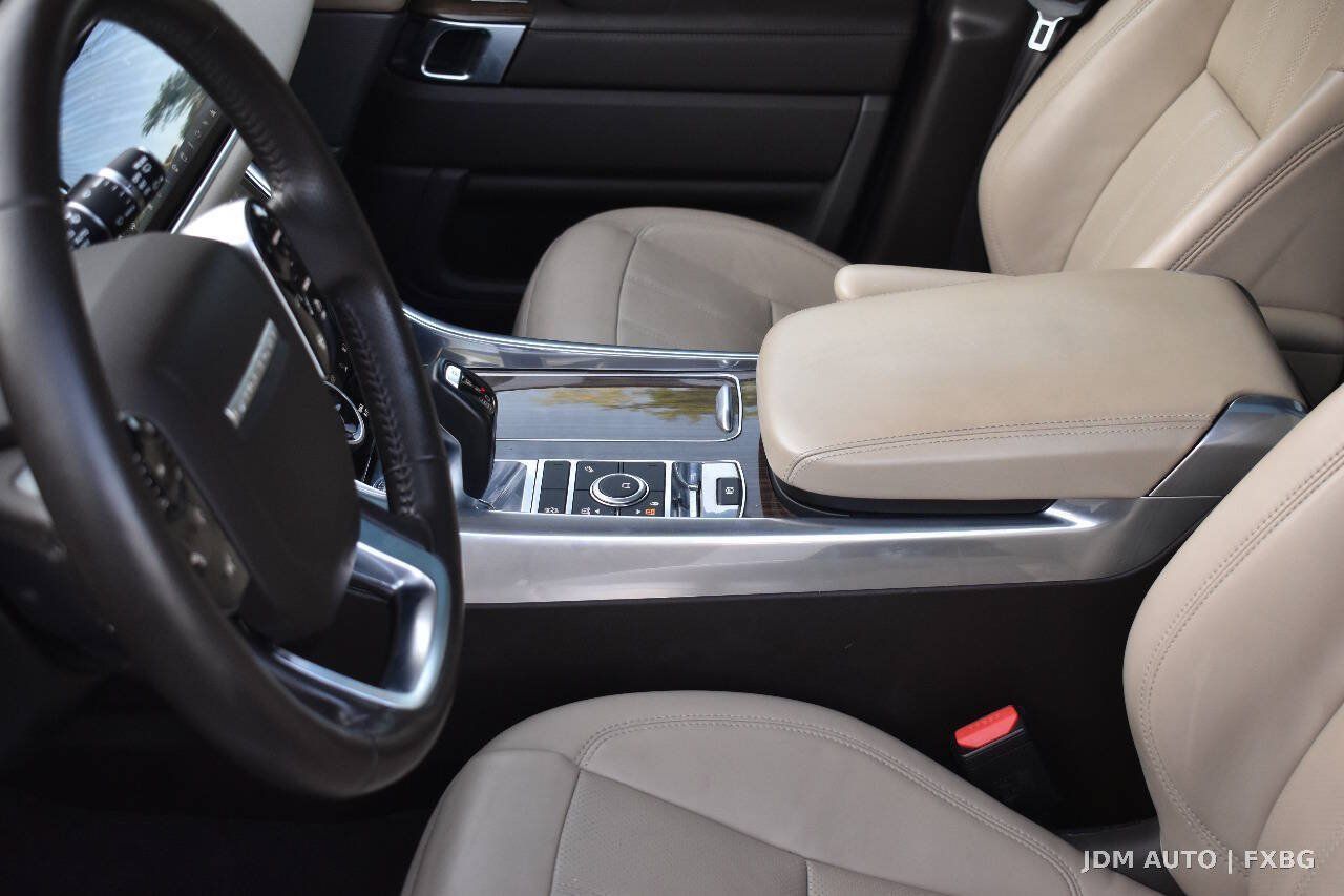 Used 2018 Land Rover Range Rover Sport HSE AWD/4WD image 30