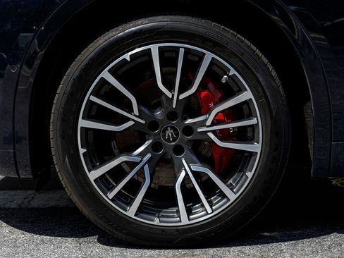 Certified 2023 Maserati Grecale Modena AWD/4WD image 45
