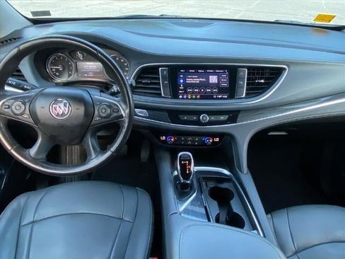 Used 2021 Buick Enclave Essence w/ LPO, Touring Package image 12