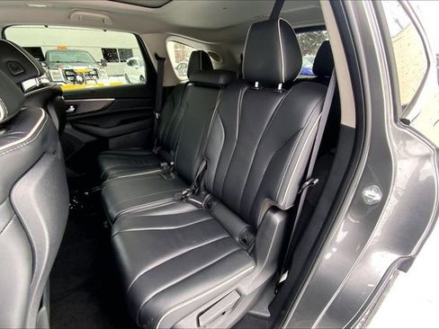 Used 2024 Acura MDX SH-AWD w/ Advance Package image 25