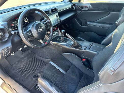 Certified 2022 Toyota GR86 Premium image 22