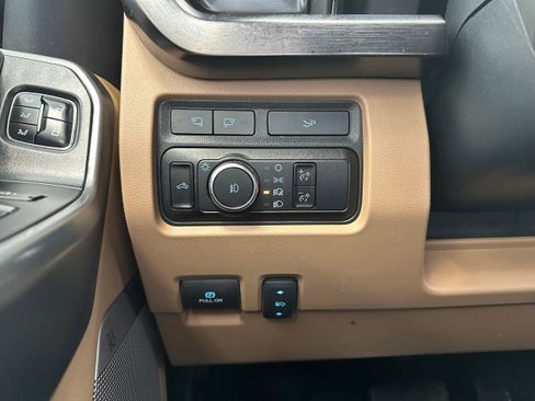 Used 2023 Ford F350 Lariat w/ Chrome Package AWD/4WD image 21