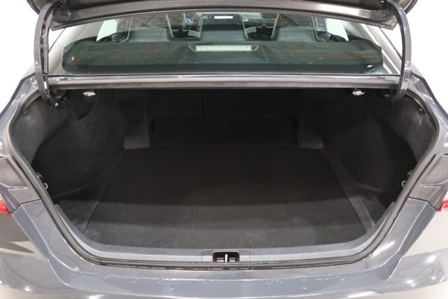 Used 2025 Toyota Camry SE FWD image 30
