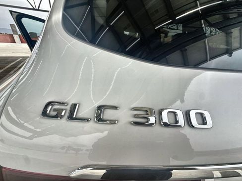 Used 2021 Mercedes-Benz GLC 300 image 22