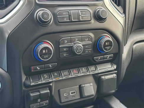 Used 2019 Chevrolet Silverado 1500 RST w/ All-Star Edition image 31