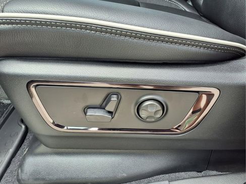 New 2026 RAM 1500 Limited AWD/4WD image 17