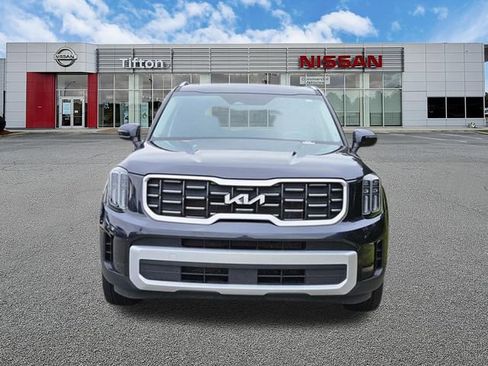 Used 2025 Kia Telluride S FWD image 2
