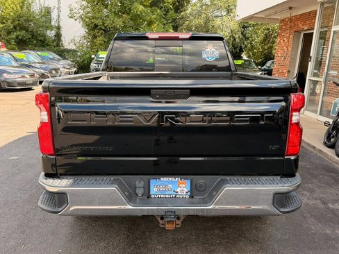 Used 2020 Chevrolet Silverado 1500 LT w/ Convenience Package AWD/4WD image 4