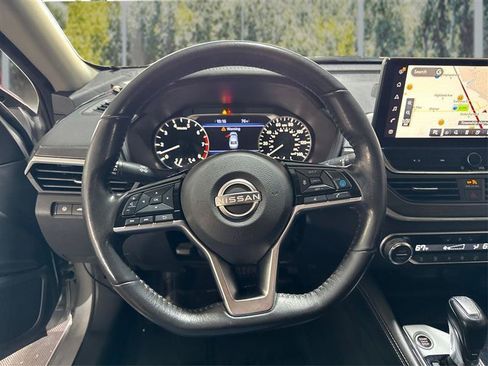 Used 2023 Nissan Altima 2.5 SL FWD image 18
