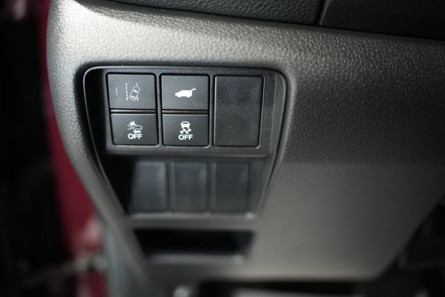 Used 2018 Honda CR-V Touring image 13