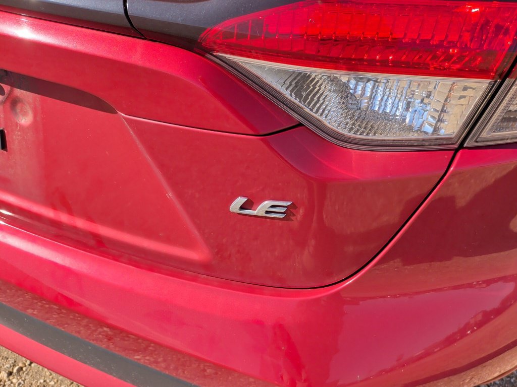Used 2021 Toyota Corolla LE FWD image 8