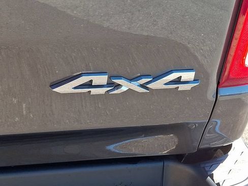 Used 2021 RAM 1500 Big Horn AWD/4WD image 34