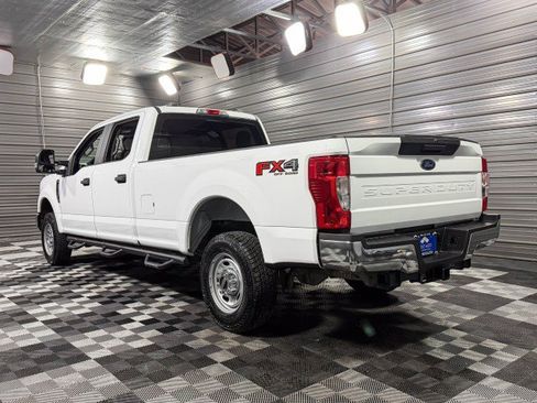 Used 2022 Ford F250 XL w/ Power Equipment Group image 7