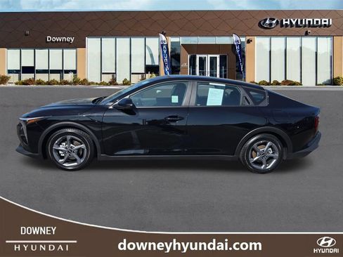 Used 2025 Kia K4 FWD image 2
