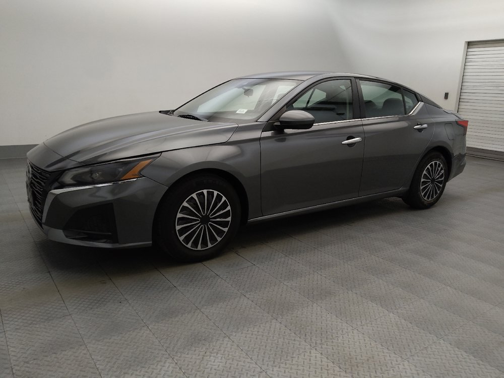 Used 2023 Nissan Altima 2.5 S FWD image 2