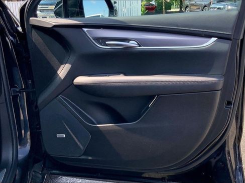 Used 2023 Cadillac XT5 Luxury FWD image 24
