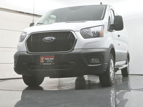 Used 2025 Ford Transit 250 Low Roof w/ Exterior Upgrade Package RWD image 12