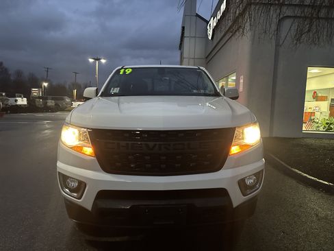Used 2019 Chevrolet Colorado LT w/ Colorado RST Special Edition image 9