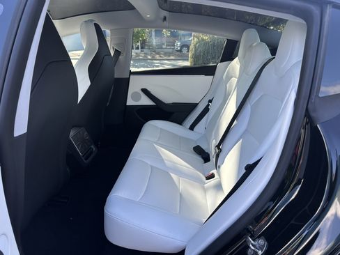 Used 2024 Tesla Model 3 Performance AWD/4WD image 23