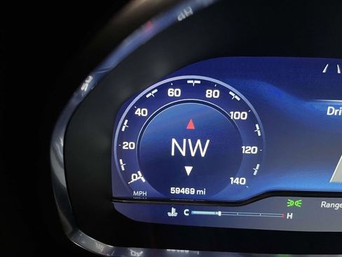 Used 2024 Chevrolet Tahoe LT image 28