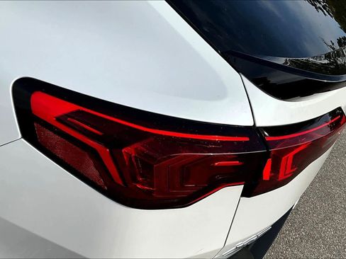 Certified 2025 BMW X2 xDrive28i AWD/4WD image 30