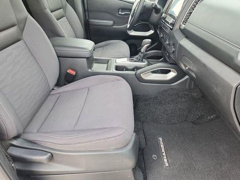 Used 2023 Nissan Frontier SV RWD image 25